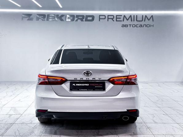 Toyota Camry VIII (XV70) с пробегом 2019 года, цена 2 700 000 рублей, 157924 км, седан, Автокод Объявления