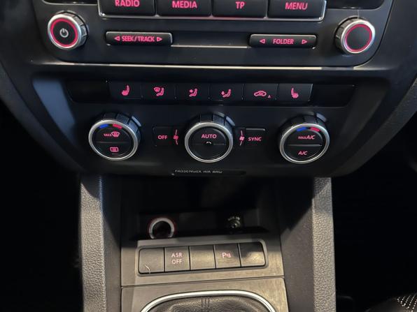 Volkswagen Jetta VI с пробегом 2012 года, цена 1 000 000 рублей, 107564 км, седан, Автокод Объявления