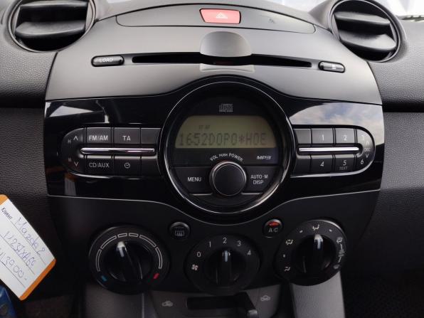 Mazda 2 II Рестайлинг (DE2) с пробегом 2010 года, цена 600 000 рублей, 193000 км, хэтчбек, Автокод Объявления