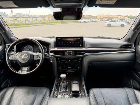 Lexus LX III Рестайлинг 2 с пробегом 2016 года, цена 6 250 000 рублей, 158100 км, внедорожник, Автокод Объявления