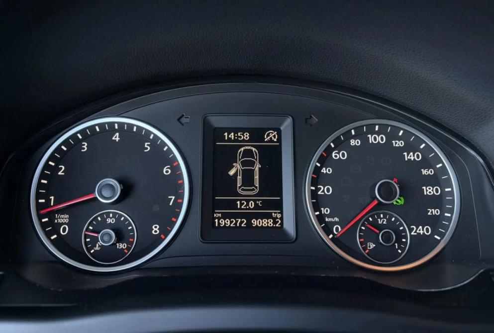 Volkswagen Tiguan I Рестайлинг Киров  - изображение 23