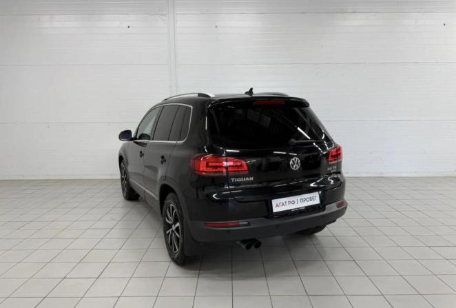 Volkswagen Tiguan I Рестайлинг с пробегом 2014 года, цена 1 520 000 рублей, 220825 км, внедорожник, Автокод Объявления