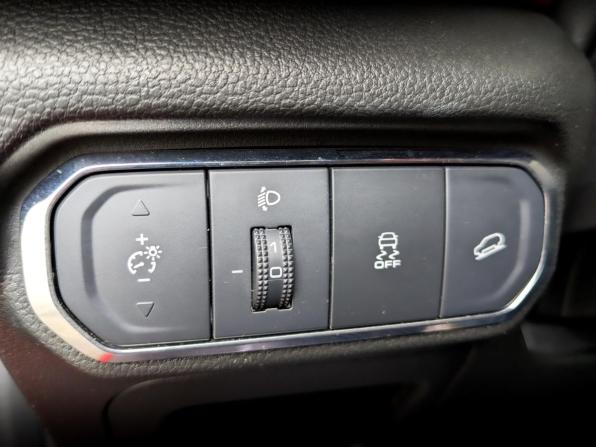Haval Jolion I с пробегом 2023 года, цена 1 750 000 рублей, 70523 км, внедорожник, Автокод Объявления