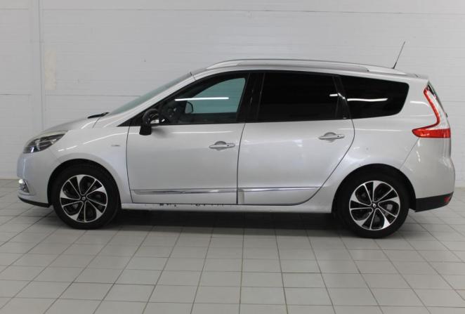 Renault Scenic III Рестайлинг 2 с пробегом 2014 года, цена 940 000 рублей, 191175 км, компактвэн, Автокод Объявления