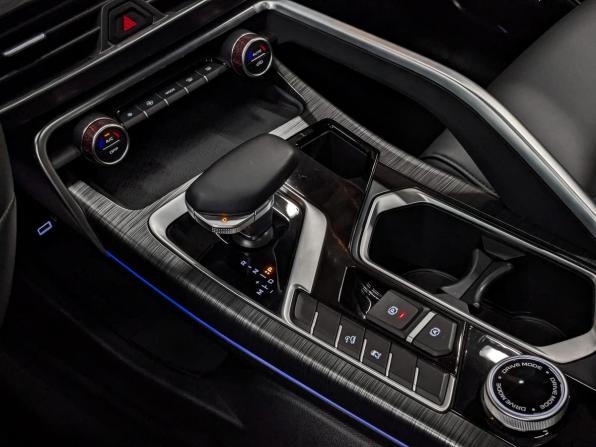Geely Tugella I Рестайлинг с пробегом 2023 года, цена 2 950 000 рублей, 33260 км, внедорожник, Автокод Объявления