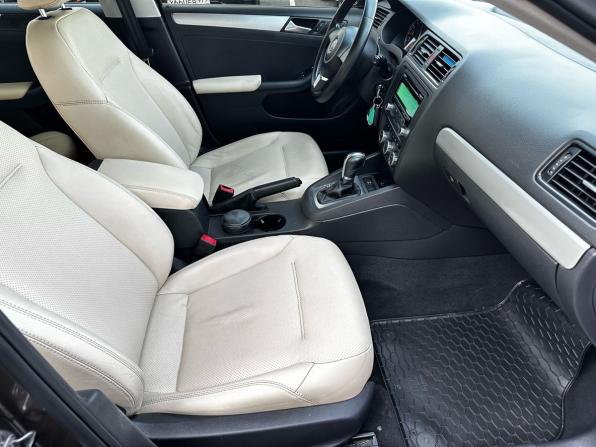 Volkswagen Jetta VI с пробегом 2012 года, цена 1 049 000 рублей, 161100 км, седан, Автокод Объявления
