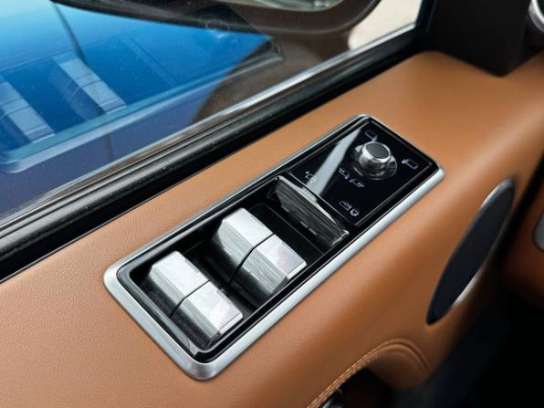 Land Rover Range Rover V с пробегом 2021 года, цена 8 085 000 рублей, 78912 км, внедорожник, Автокод Объявления