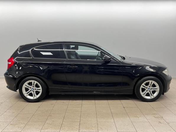 BMW 1 серии I (E81/E82/E87/E88) Рестайлинг с пробегом 2008 года, цена 675 000 рублей, 241754 км, хэтчбек, Автокод Объявления