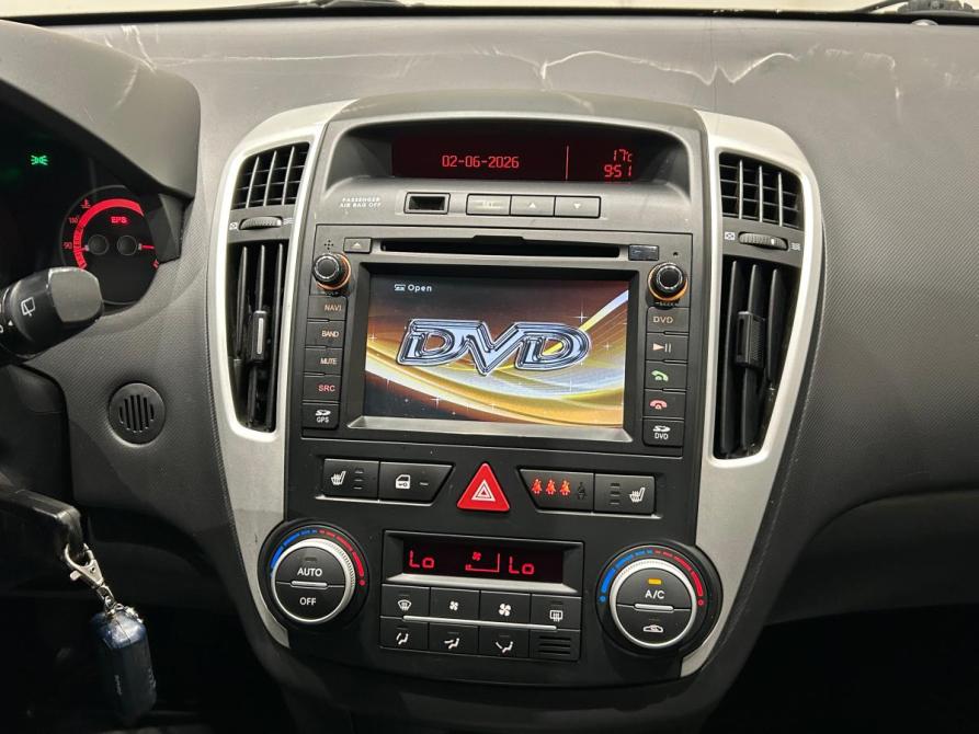 Kia Ceed I Рестайлинг Санкт-Петербург  - изображение 18