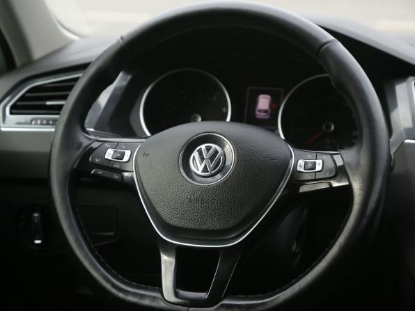 Volkswagen Tiguan II с пробегом 2018 года, цена 2 091 000 рублей, 174500 км, внедорожник, Автокод Объявления