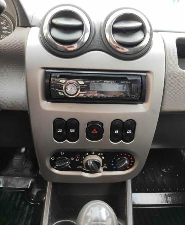 Renault Sandero I с пробегом 2010 года, цена 330 000 рублей, 312162 км, хэтчбек, Автокод Объявления