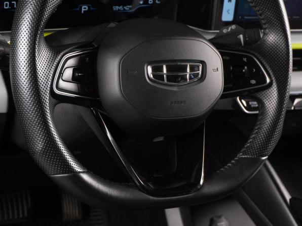 Geely Coolray I Рестайлинг с пробегом 2023 года, цена 2 049 000 рублей, 45948 км, внедорожник, Автокод Объявления