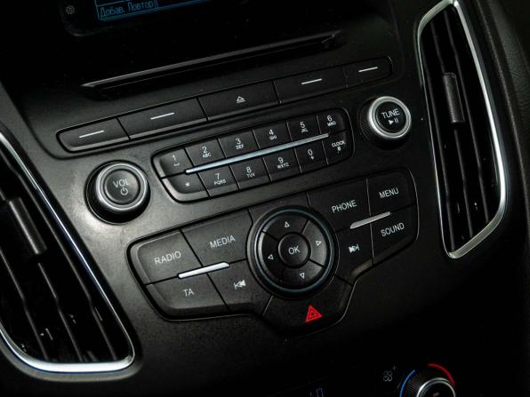 Ford Focus III Рестайлинг с пробегом 2016 года, цена 1 210 000 рублей, 122500 км, хэтчбек, Автокод Объявления