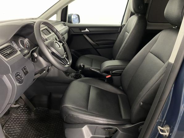 Volkswagen Caddy IV с пробегом 2017 года, цена 1 670 000 рублей, 165188 км, компактвэн, Автокод Объявления