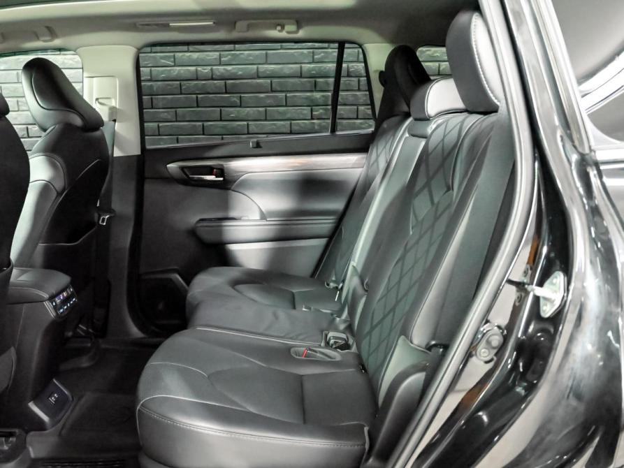 Toyota Highlander IV (XU70) Екатеринбург  - изображение 25