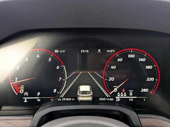 Volkswagen Touareg III Рестайлинг с пробегом 2025 года, цена 8 200 000 рублей, 2517 км, внедорожник, Автокод Объявления