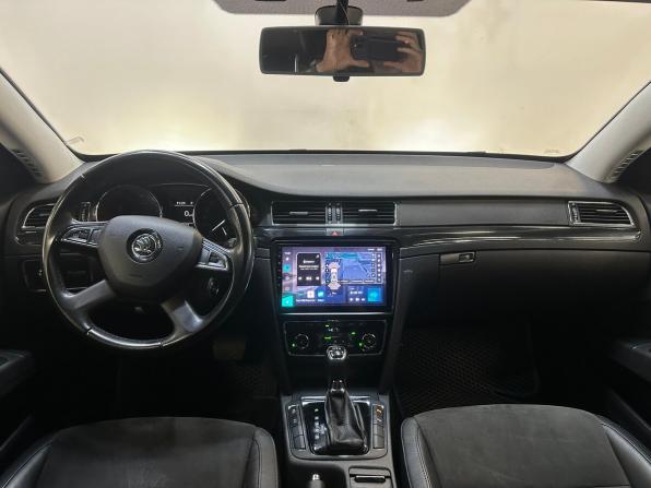 Skoda Superb II Рестайлинг с пробегом 2014 года, цена 1 090 000 рублей, 233046 км, лифтбек, Автокод Объявления