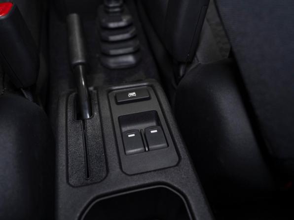 Suzuki Jimny IV с пробегом 2025 года, цена 4 050 000 рублей, 50 км, внедорожник, Автокод Объявления