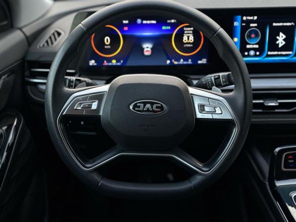 JAC JS6 с пробегом 2023 года, цена 1 520 000 рублей, 75000 км, внедорожник, Автокод Объявления
