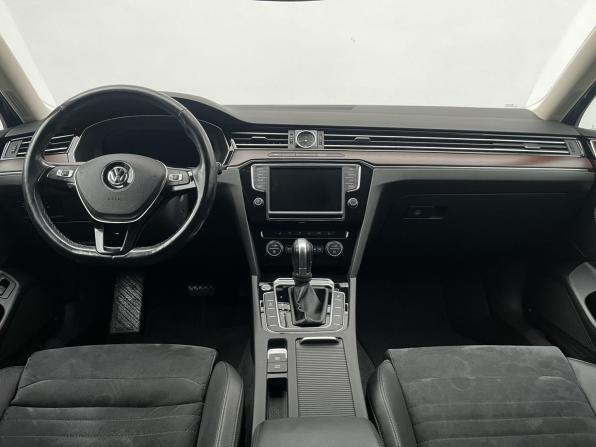 Volkswagen Passat B8 с пробегом 2016 года, цена 1 800 000 рублей, 117000 км, седан, Автокод Объявления