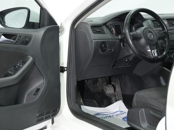 Volkswagen Jetta VI с пробегом 2013 года, цена 1 050 000 рублей, 175000 км, седан, Автокод Объявления