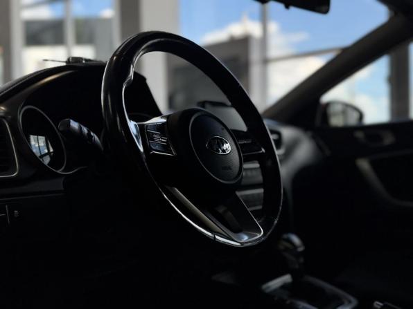 Kia Ceed III с пробегом 2018 года, цена 1 704 000 рублей, 84890 км, хэтчбек, Автокод Объявления