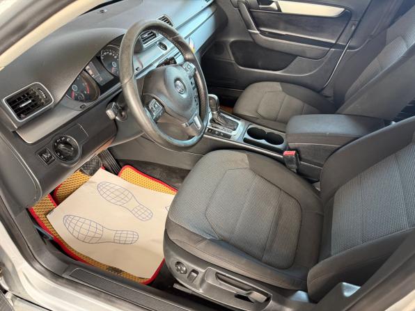 Volkswagen Passat B7 с пробегом 2012 года, цена 890 000 рублей, 248405 км, седан, Автокод Объявления