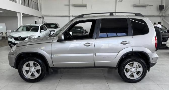 Chevrolet Niva I Рестайлинг с пробегом 2014 года, цена 649 000 рублей, 145000 км, внедорожник, Автокод Объявления