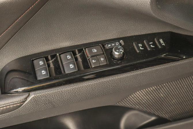 Toyota Camry VIII (XV70) с пробегом 2018 года, цена 3 029 000 рублей, 241000 км, седан, Автокод Объявления