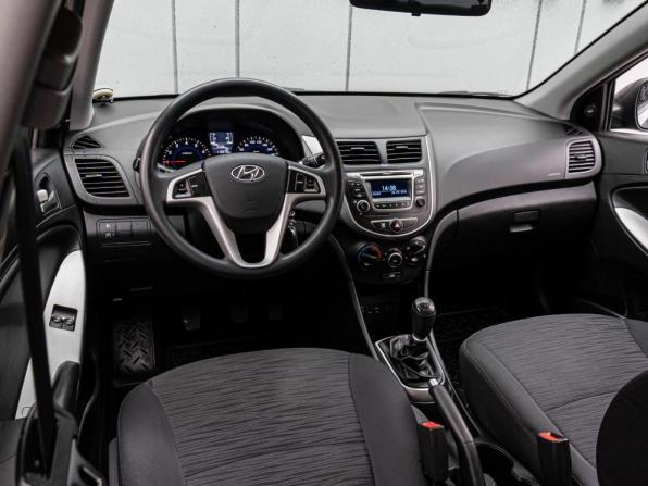 Hyundai Solaris I Рестайлинг с пробегом 2016 года, цена 1 030 000 рублей, 113373 км, седан, Автокод Объявления