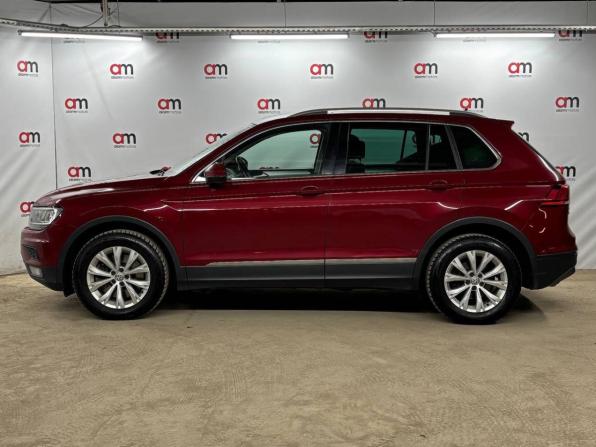 Volkswagen Tiguan II с пробегом 2018 года, цена 2 499 000 рублей, 184000 км, внедорожник, Автокод Объявления