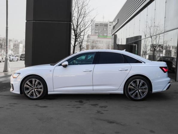 Audi A6 V (C8) с пробегом 2020 года, цена 5 200 000 рублей, 56015 км, седан, Автокод Объявления