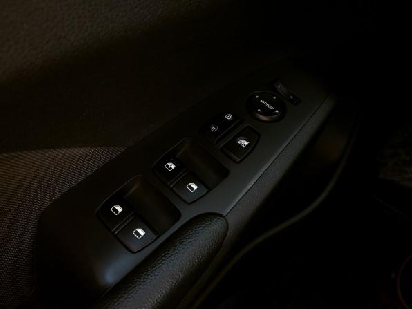 Hyundai Solaris II с пробегом 2018 года, цена 1 325 000 рублей, 85406 км, седан, Автокод Объявления