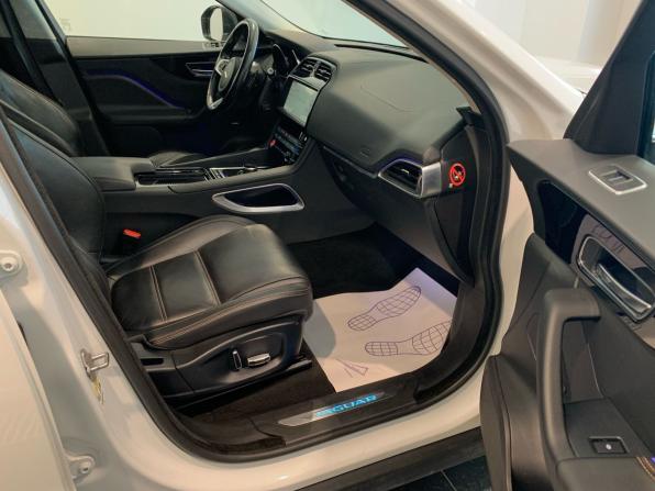 Jaguar F-Pace I с пробегом 2018 года, цена 2 779 000 рублей, 121339 км, внедорожник, Автокод Объявления