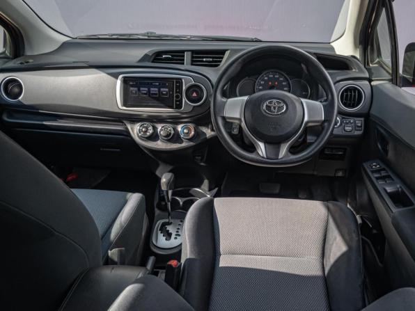 Toyota Vitz III (XP130) с пробегом 2013 года, цена 850 000 рублей, 67121 км, хэтчбек, Автокод Объявления