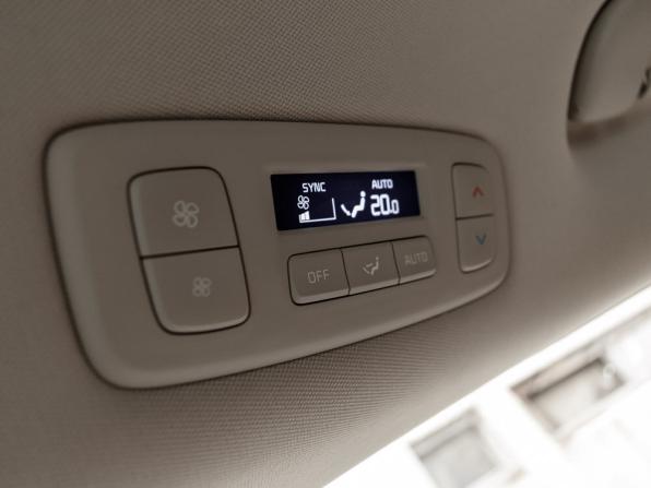 Kia Carnival IV с пробегом 2022 года, цена 4 250 000 рублей, 46965 км, минивэн, Автокод Объявления