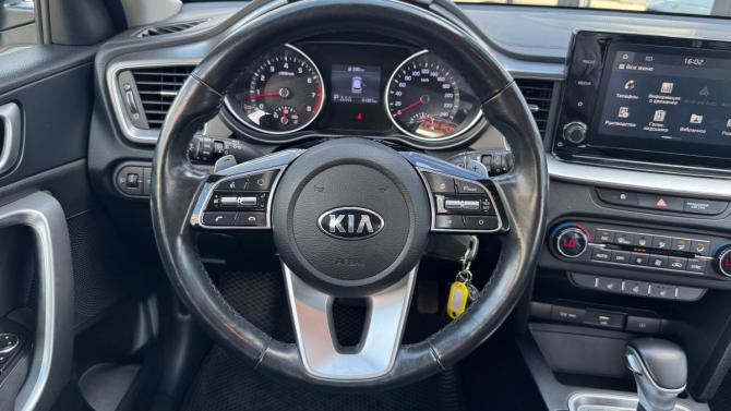 Kia Ceed III с пробегом 2021 года, цена 2 060 000 рублей, 61321 км, универсал, Автокод Объявления