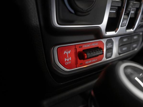 Jeep Gladiator II (JT) с пробегом 2021 года, цена 6 590 000 рублей, 891 км, пикап, Автокод Объявления