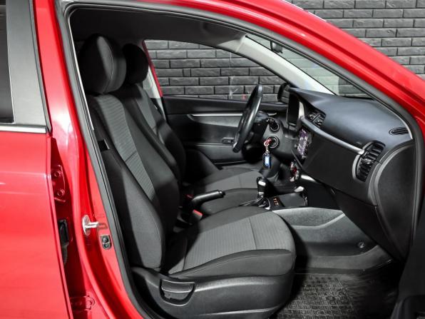 Kia Rio IV Рестайлинг с пробегом 2020 года, цена 1 750 000 рублей, 53556 км, седан, Автокод Объявления