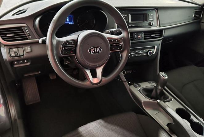 Kia Optima IV Рестайлинг с пробегом 2018 года, цена 890 000 рублей, 374877 км, седан, Автокод Объявления