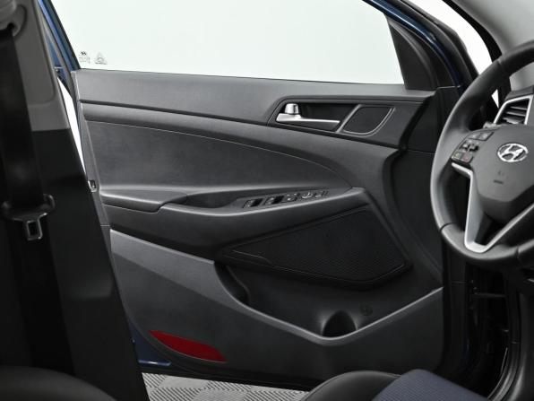 Hyundai Tucson III с пробегом 2018 года, цена 1 849 000 рублей, 164000 км, внедорожник, Автокод Объявления