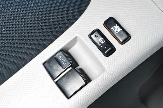 Toyota Yaris II с пробегом 2007 года, цена 649 000 рублей, 74400 км, хэтчбек, Автокод Объявления