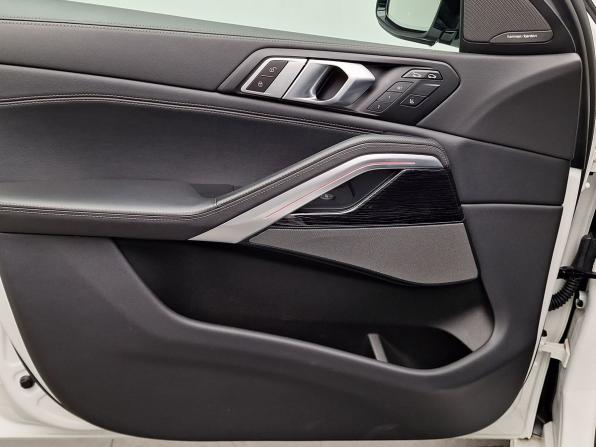 BMW X6 III (G06) Рестайлинг с пробегом 2023 года, цена 11 970 000 рублей, 28800 км, внедорожник, Автокод Объявления