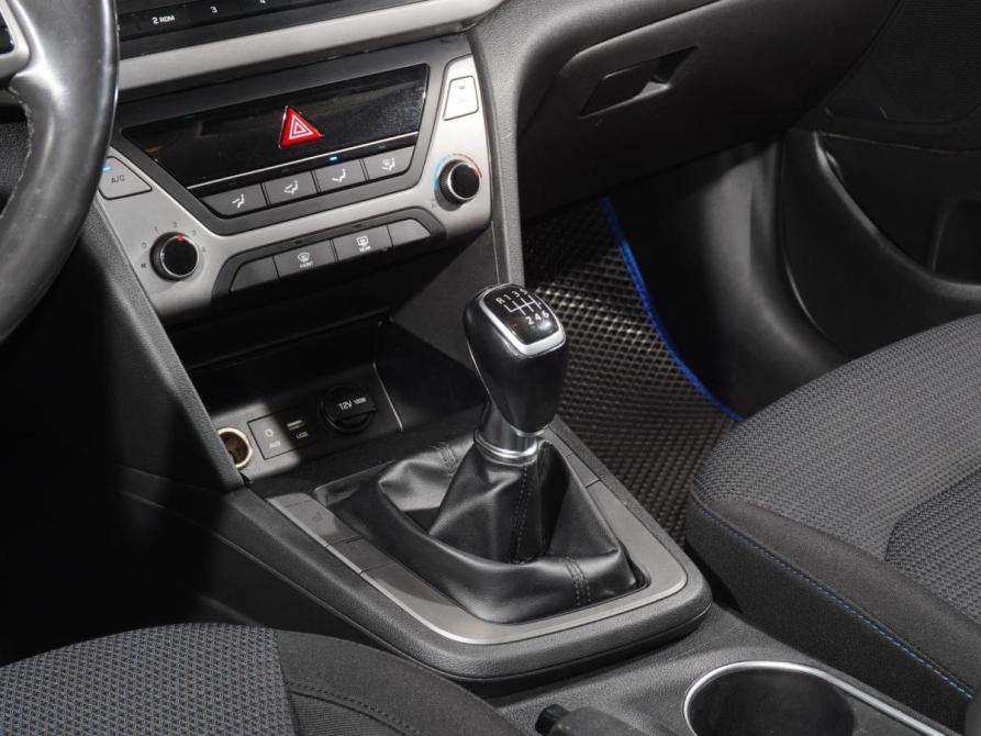Hyundai Elantra VI (AD) Тверь  - изображение 17