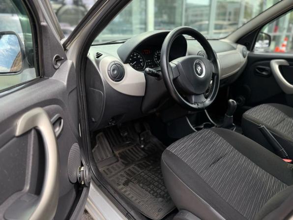 Renault Sandero I с пробегом 2014 года, цена 499 000 рублей, 130100 км, хэтчбек, Автокод Объявления