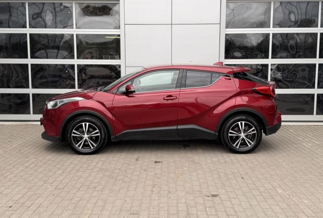 Toyota C-HR I с пробегом 2018 года, цена 2 150 000 рублей, 135661 км, внедорожник, Автокод Объявления