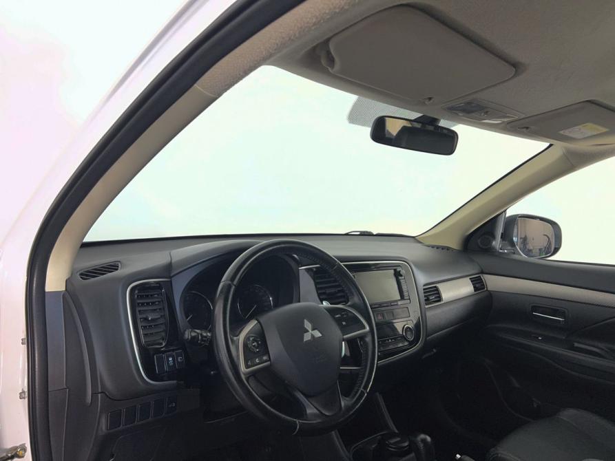 Mitsubishi Outlander III Рестайлинг Архангельск  - изображение 12