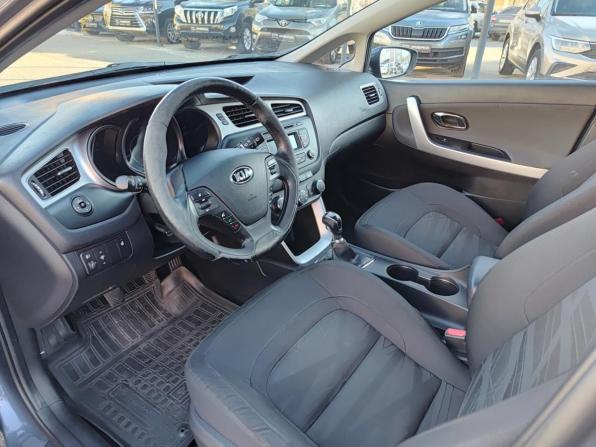 Kia Ceed II с пробегом 2014 года, цена 700 000 рублей, 293097 км, хэтчбек, Автокод Объявления