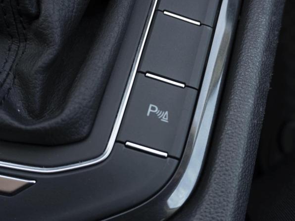 Volkswagen Tiguan II Рестайлинг с пробегом 2020 года, цена 2 729 000 рублей, 82104 км, внедорожник, Автокод Объявления