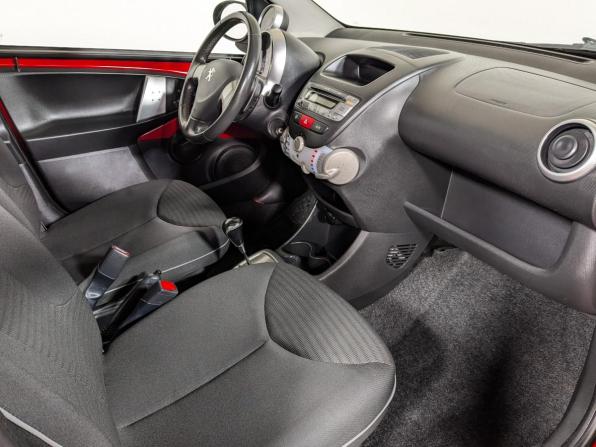 Peugeot 107 I Рестайлинг 2 с пробегом 2012 года, цена 569 900 рублей, 88200 км, хэтчбек, Автокод Объявления